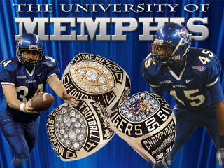 Football players championship rings poster - their chest free wallpaper