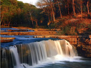 Waterfall forest autumn leaves bridge - a large amount of water free wallpaper