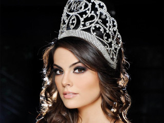 Woman tiara dress tiara black - crown free wallpaper