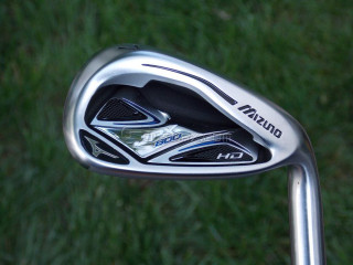 Golf iron closeup green grass - a green grass field free wallpaper for desktop