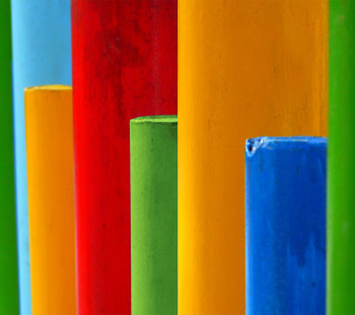 Colorful poles blue red group - the middle free wallpaper for tablet