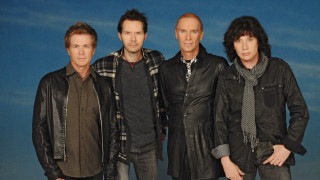 Men group blue sky background - eric taylor free wallpaper