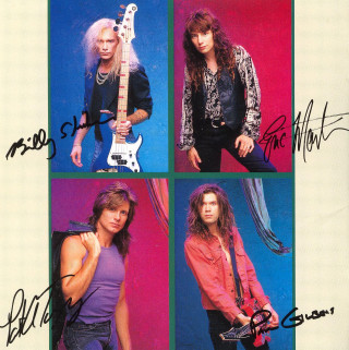 Man guitar woman guitar group - free cars wallpaper for tablet