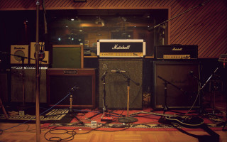 Guitar amp microphone speaker room - studio quality free wallpaper