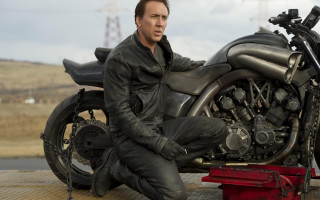 Man motorcycle red toolbox antenna - panfuturism free wallpaper