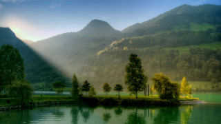 Lake mountains trees sunbeam clouds - a sunbeam free wallpaper