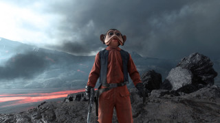 Man red suit helmet rocky - a rocky mountain free wallpaper