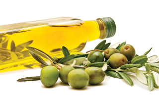 Olive oil bottle olives leaves - olive skin free wallpaper