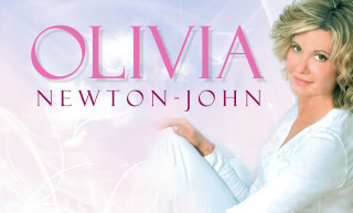 Woman white pink background photo - flavia bloi free wallpaper