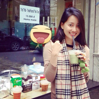 Woman holding drink face mask - chen jiru free wallpaper for tablet