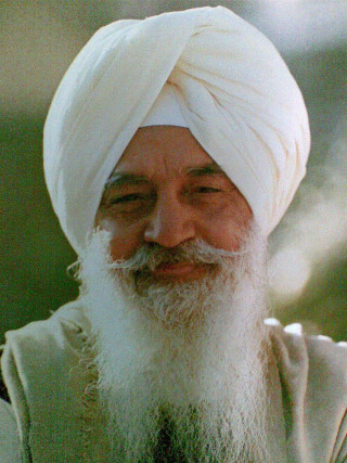 Man white turban beard white - radiant light free wallpaper for mobile