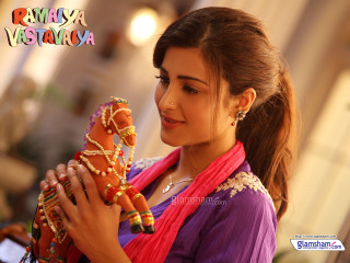 Woman holding decorated ginger smiling - decorated free wallpaper