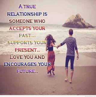 True love story beach holding - free love wallpaper for tablet