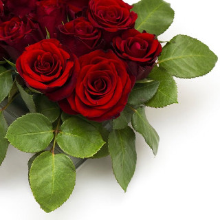 Red roses bouquet green leaves 6 - romanticism free wallpaper for tablet