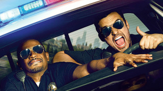 Two men police car pointing - the steering wheel free wallpaper for desktop
