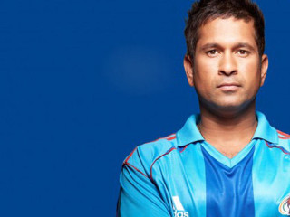 Man blue shirt posing arms 3 - an oil free wallpaper