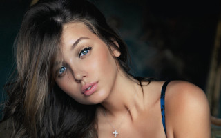 Eszter mattioni blue eyes cross - perfect eye free wallpaper