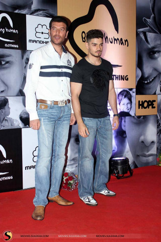 Two men red carpet poster - heroic pose free wallpaper