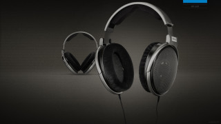 Headphones microphone blackbackground christianhilfgott product - product photo free wallpaper