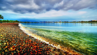 Beach water cloudy sky city 2 - the horizon free wallpaper