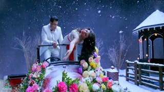 Man woman snow scene flowers - flower free wallpaper