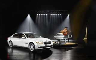 White car piano stage spotlights - a piano free wallpaper