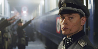 Man uniform train arms up - aleksandr gerasimov free wallpaper