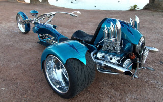 Blue motorcycle chrome engine desert - ed roth free wallpaper