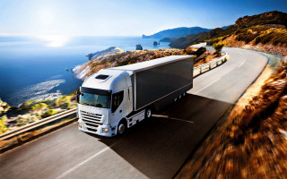 Truck ocean mountains sunshine horizon - a bright sun free wallpaper
