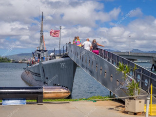 Boat bridge water group people - lostfish free wallpaper