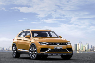 Yellow volkswagen suv city skyline - skyscraper free wallpaper