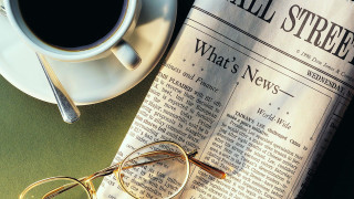Newspaper glasses coffee credits english - a newspaper free wallpaper