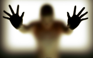 Blurry person hands window white 3 - a blurry image of a person free wallpaper