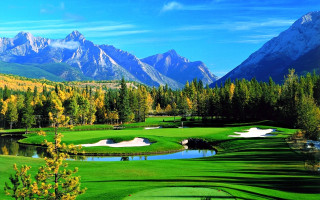 Golf course pond mountains trees 2 - a golf course free wallpaper