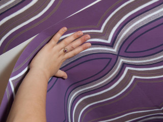 Woman hand purple white patterned - a womans hand free wallpaper