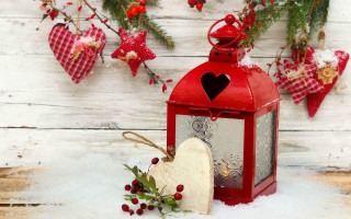 Red lantern heart snow red - romantic free wallpaper for desktop