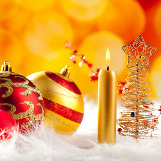 Candle christmas ornaments fur background - free christmas wallpaper for tablet