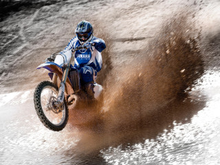 Dirt bike riding water puddle - adobe lightroom free wallpaper
