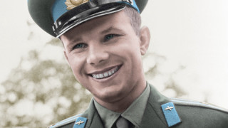 Man uniform smiling picture frame - aleksandr gerasimov free wallpaper
