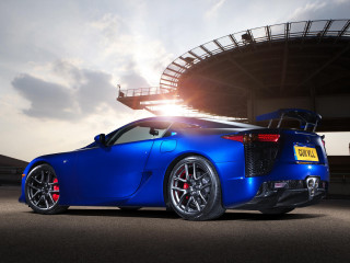 Blue sports car stadium sun - the cloud behind free wallpaper