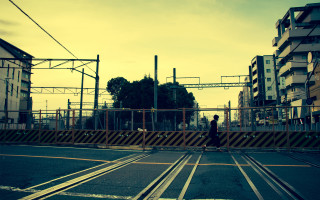 Couple walking street train track - david diao free wallpaper