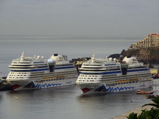 Cruise ships docked water dock - almada negreiro free wallpaper