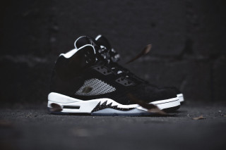 Black white sneakers black surface - a pair free wallpaper