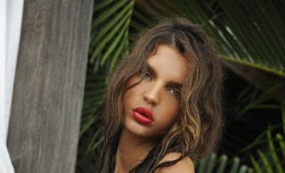 Blonde woman palm leaves curtains - red lipstick free wallpaper