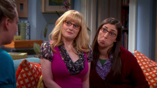 Women couch face expression funny - a face free wallpaper