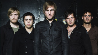 Men group black wall black - perfect face free wallpaper