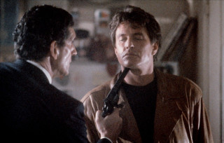 Man gun talking suit hallway - twin peak free wallpaper