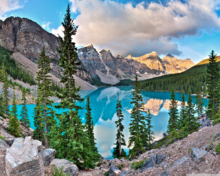 Lake mountains trees blue sky 30 - mountain and trees free wallpaper