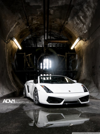 White sports car tunnel light - a white sports car free wallpaper for mobile