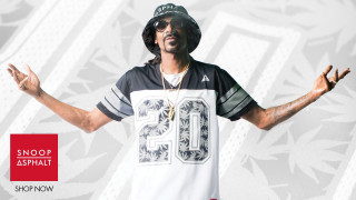 Man hat sunglasses arms out - a hat and sunglasses free wallpaper